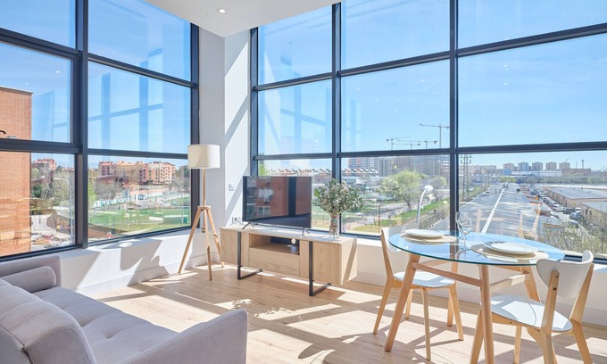 Villaverde Apartamento | Paseo Suites Hotel