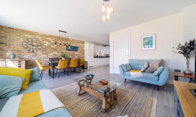 Treator Casa | Pass the Keys 4 Bedroom Family Escape Near Padstow Newquay