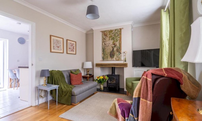 Montpellier Casa | Pass the Keys Bath Road Retreat 2 bedrooms with garden