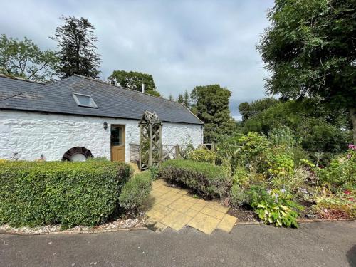 Dunscore Casa | Pass the Keys Beautiful 2BR Converted Mill - Idyllic Location