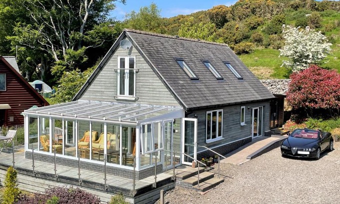 Rockcliffe Casa | Pass the Keys Beautiful 2BR House With Outstanding Views