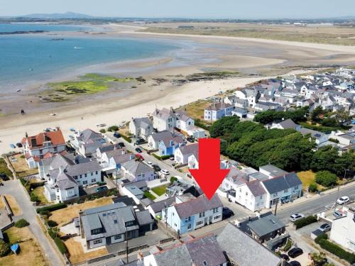 Rhosneigr Casa | Pass the Keys Breeze Cottage 2 bed Beach property