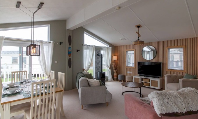 Whitley Bay Casa | Pass the Keys | Cozy 2-Bed Lodge by the Sea – Whitley Bay Retreat