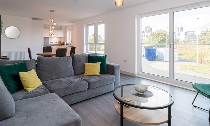 Newhaven Apartamento | Pass the Keys | Modern 3Bed Flat with Free Parking and Stunning Views
