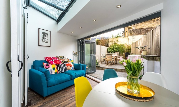 Canonbury Casa | Pass the Keys | Modern & Stylish Garden Home in Islington