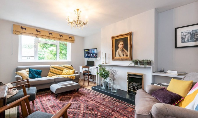 Kew Apartamento | Pass the Keys | Peaceful, zen apartment with parking, Kew, London