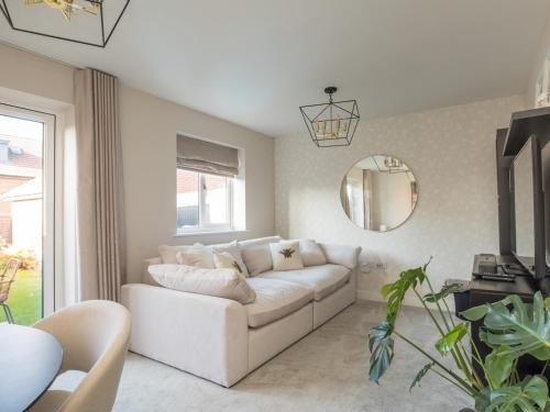 Bracknell Casa | Pass the Keys Serene Home in Leafy Warfield w Private Garden