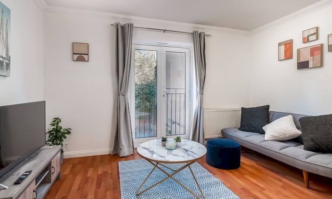 Rickmansworth Apartamento | Pass the Keys | Stylish Cosy and Central 1 Bed Flat with Parking