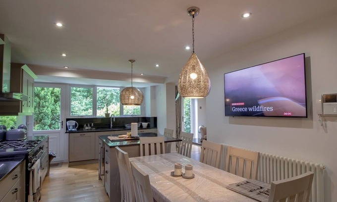 Newcastle-upon-Tyne Alquiler De RV | Pass the Keys | Stunning Jesmond Home