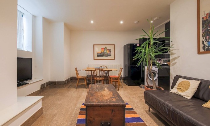 St. Leonard's Apartamento | Pass the Keys | Stylish Flat - 20 Mins from Central London