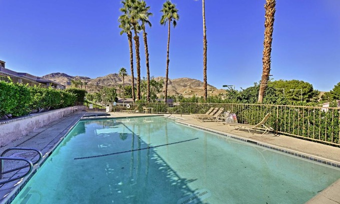 Palm Desert Casa | Patio and Mountain Views Palm Desert Townhome