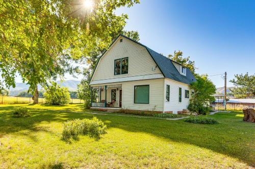 Mancos Casa | Patio and Mountain Views Farmhouse in Mancos!