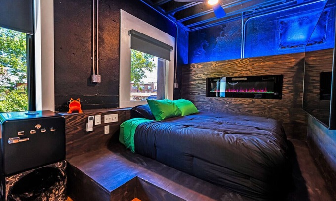 Sparta Casa | Patio & Grill | Pool Table | 100" TV | Workspaces