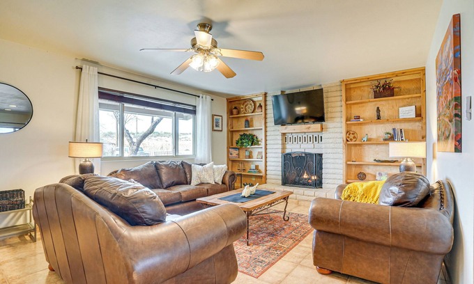 Wickenburg Casa | Patio & Mtn Views: Wickenburg 'Trail Head House'