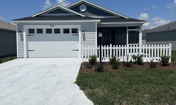 Okahumpka Casa | Patio Villa located right by SawGrass Grove and close to Brownwood Square!