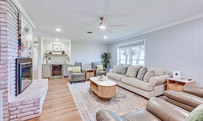 Judson Casa | Patio, Yard, Views: Modern Home in Longview