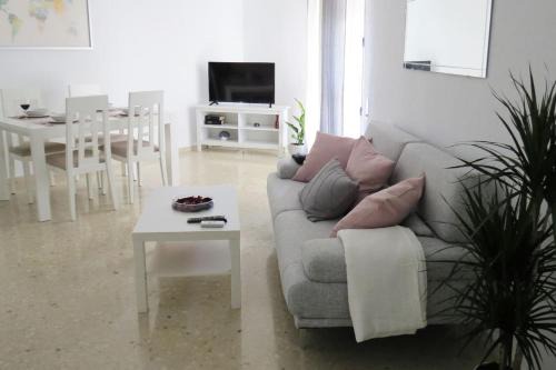 San Lorenzo Apartamento | Patios de San Rafael