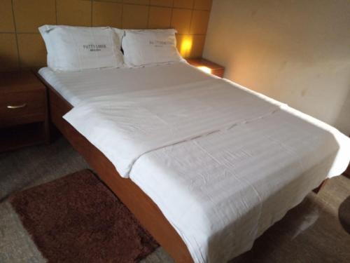 Kagera Casa | Patty Lodge