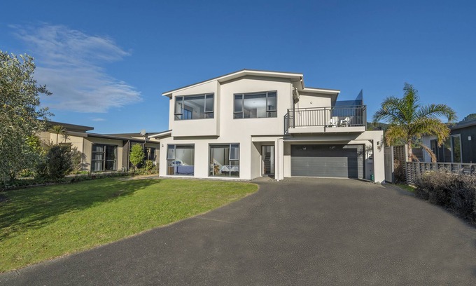Pauanui Cabaña | Pauanui Hangar Retreat - Pauanui Holiday Home