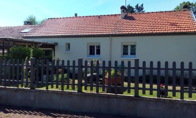 Amilly Casa | Paule's little house. Gîte*** Amilly. Breakfast / romantic options