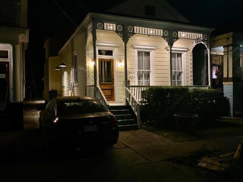 Mid-City Apartamento | PAUSED - Miss Ruby's Mid-City