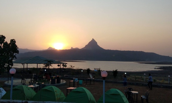 Thakursai Alquiler De RV | Pavana Lake Camping