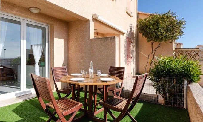 Saint-Pierre-la-Mer Villa | Pavillon 3 pièces avec vue mer, piscine et terrasse, animaux admis - FR-1-409-278