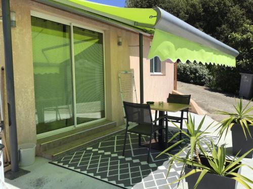 Cuttoli-Corticchiato Casa | Pavillon T2 proche ville dans petite résidence