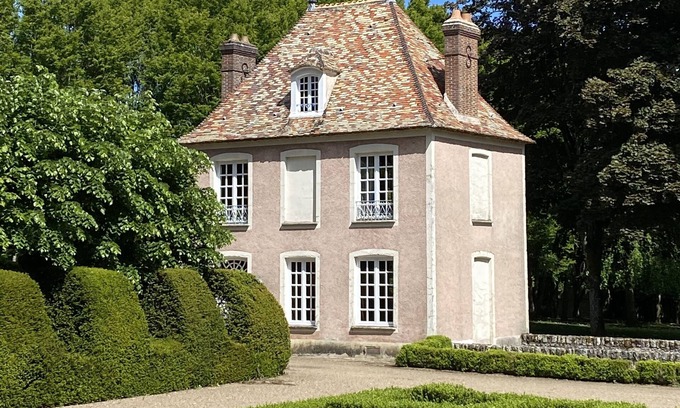 Villeconin Casa | Pavillon Xvii du Chateau de Saudreville 46 Kilomêtres au sud de Paris