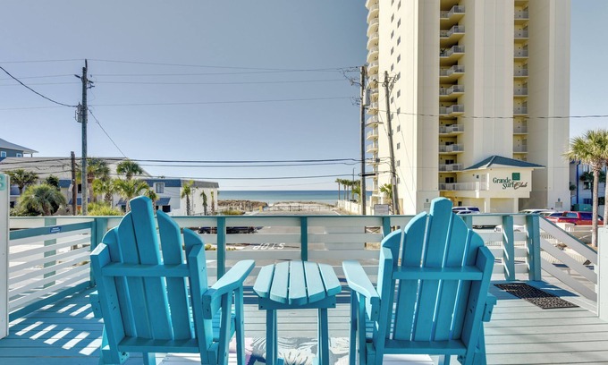 Bel Air Apartamento | PCB Apt w/ Balcony & Gulf Views: Walk to Beach