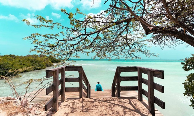 Pos Chiquito Casa | PCH23N - Close to Mangel Halto - Breezy Getaway 3BR