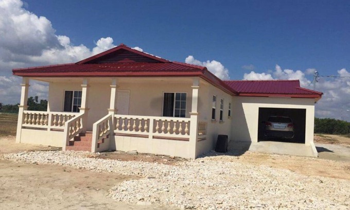 Ladyville Casa | Peace in Every Step in this Picturesque Property!