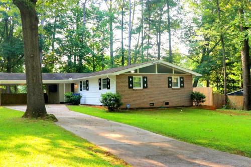 East Side Casa | Peace in the City