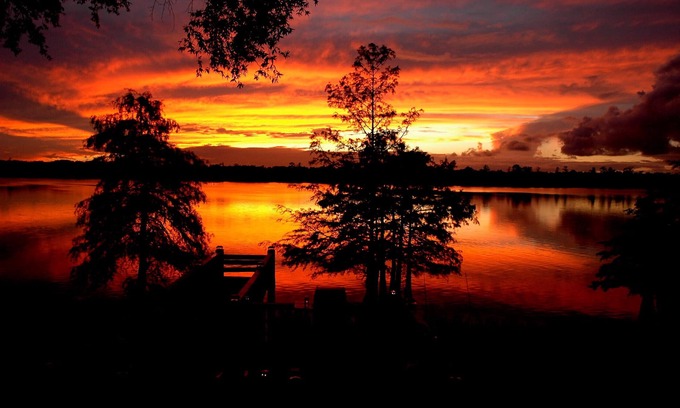Jonesville Cabina | Tranquilidad en el lago