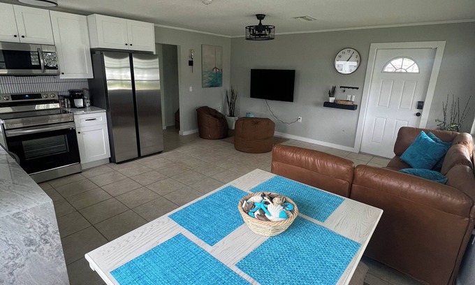 Fort Ogden Casa | Peace River House