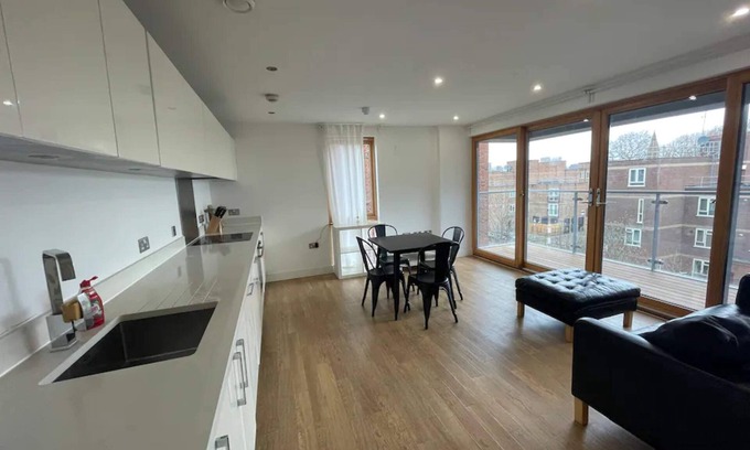 Bethnal Green Apartamento | Peaceful 1BD Flat With Balcony - Bethnal Green