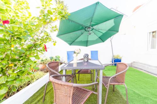 Benfica Casa | Peaceful 2-bedroom House with Garden at the heart of Benfica