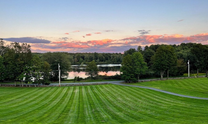 Swan Lake Casa | Peaceful 4-bedroom escape to Bethel Woods with WiFi, AC, lake view