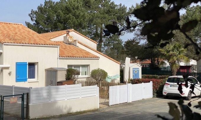 Les Conches Casa | Peaceful accommodation offers a relaxing break for the whole family