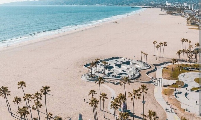 Marina del Rey Alquiler De Eote | Peaceful and Cozy Boat Stay in Marina Del Rey