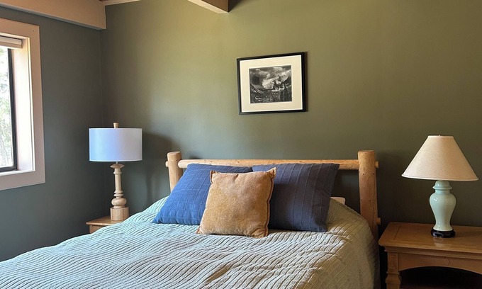 Arnold Cabina | Peaceful and Cozy 3-bedroom cabin in superb Arnold with WiFi