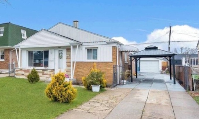 Ashburn Casa | Peaceful and Lovely 3-bedroom house near MDW. Furry friends welcomed