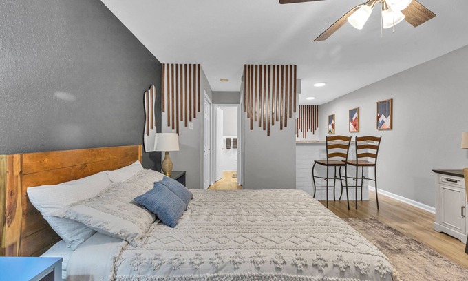 Greenway Plaza-Upper Kirby Apartamento | Peaceful and Modern Chic Home in Houston