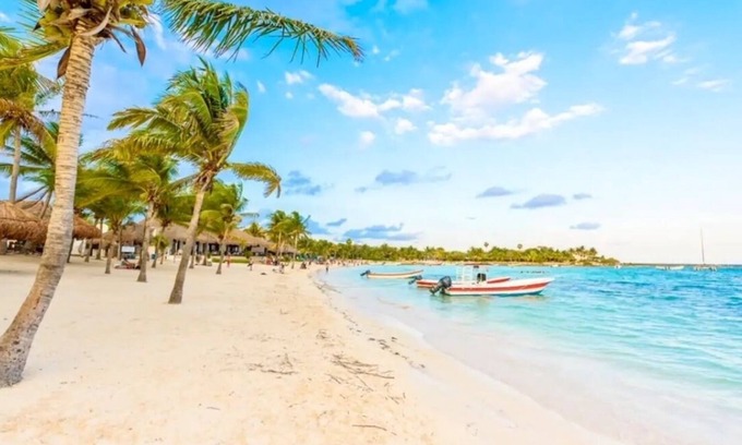 Akumal Casa | Peaceful and Spacious 5 bedroom house, private pool and car included