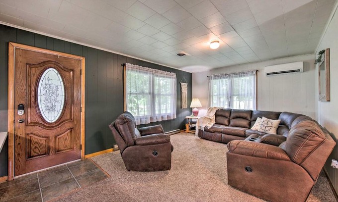 Belleville Casa | Peaceful Belleville Retreat with Farm Views!