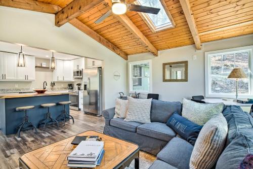 Brevard Casa | Peaceful Brevard Mountain Cabin Hike, Golf and Swim