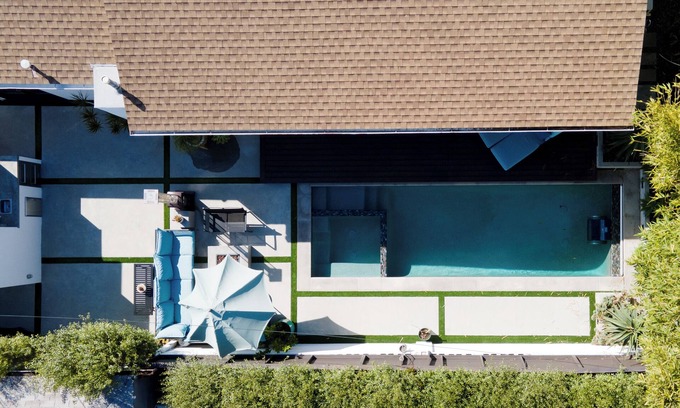 Sunset Park Casa | Peaceful bungalow in Santa Monica to Work and Recharge