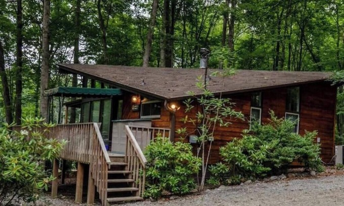 Skyland Cabina | Peaceful cabin in the mountains /w hot tub