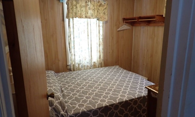 White Cloud Cabaña | Peaceful cabin on Robinson Lake at Millers Resort!!!
