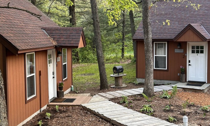 Wisconsin Dells Cabina | Peaceful Cabin with Sandstone Canyon & Dock on the WI River in Wisconsin Dells